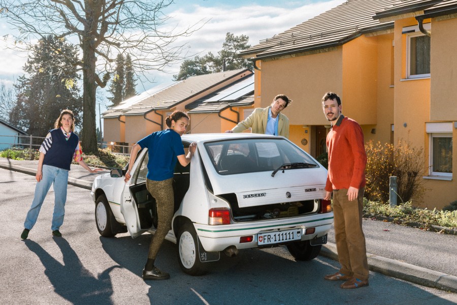 Image from Long développement d'un bref entretien