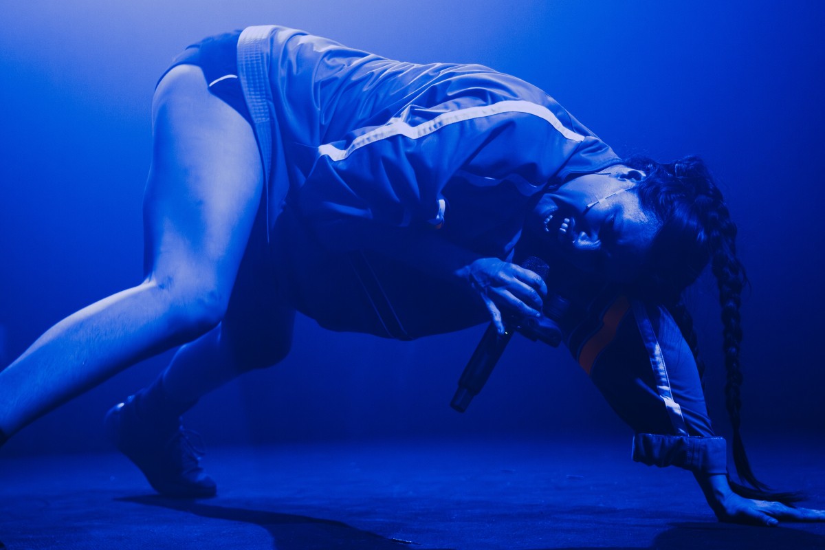 Image from Si me ves ir con todo, es porque a la noche lloro (Si tu me vois me donner à fond, c’est parce que la nuit je pleure)